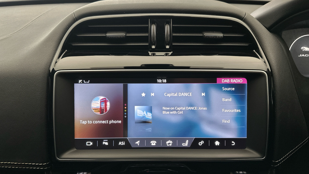 Jaguar F-Pace 2.0 D180 Portfolio 2017 Red #17