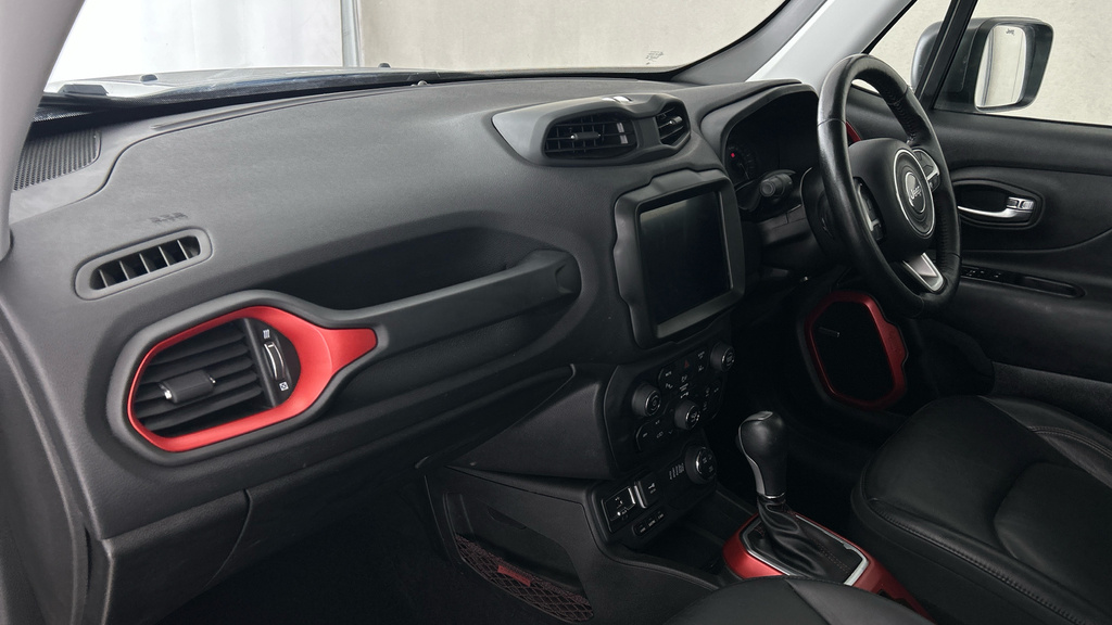 Jeep Renegade Night Eagle White #15