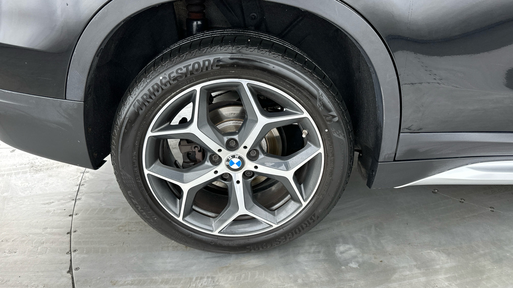 BMW X1 Xline Grey #24