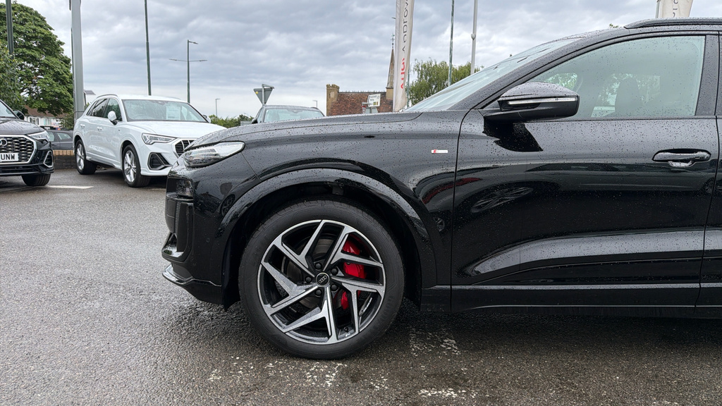 Audi Q6 E-Tron Sport Blue #18