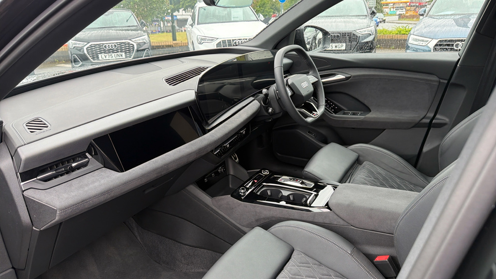 Audi Q6 E-Tron Sport Blue #10
