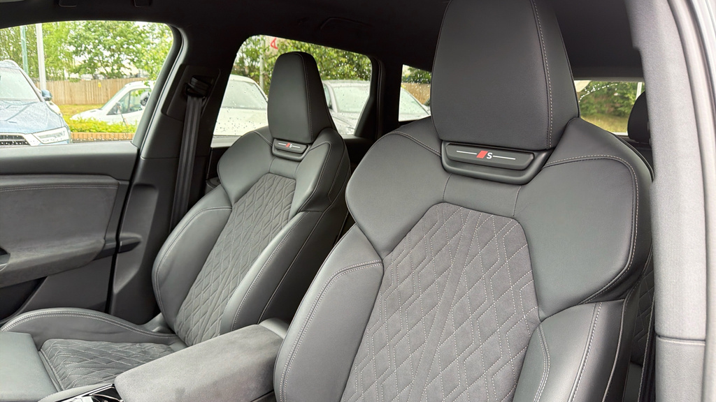 Audi Q6 E-Tron Sport Blue #24