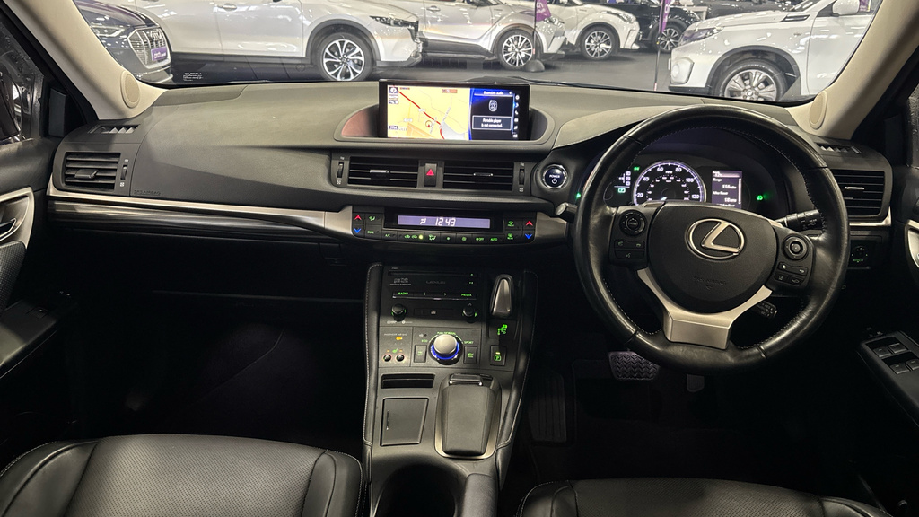 Lexus CT 200H 1.8 Premier #11