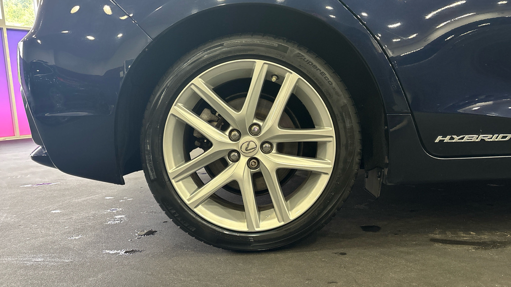 Lexus CT 200H 1.8 Premier #18