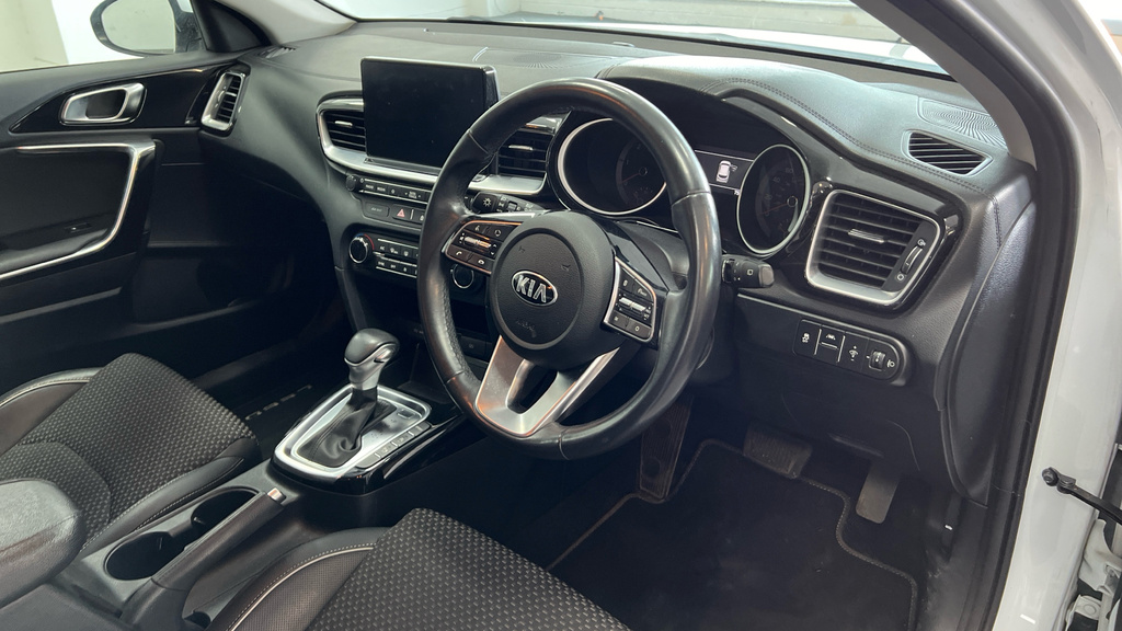 Kia Ceed Ceed 3 Isg White #11