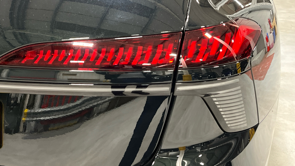 Audi A6 Avant Avant Launch Edition E-tron Performance 27000 Kw Black #35