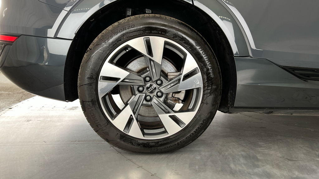 Audi Q8 e tron 50 Tdi Quattro Black Edition Tiptronic Black #36