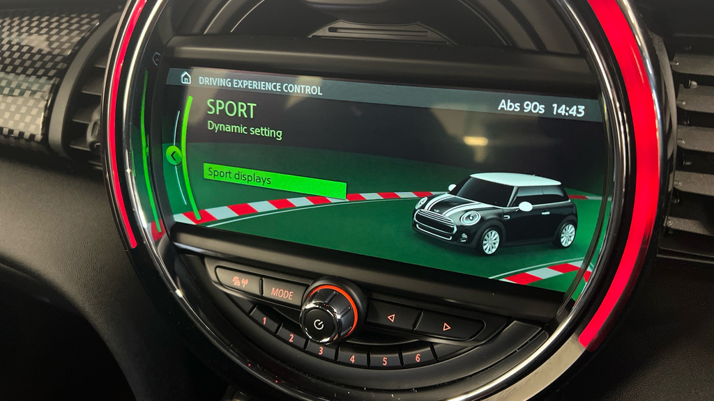 Mini Hatch 1.5 Cooper Sport II Comfortnav Pack Green #42