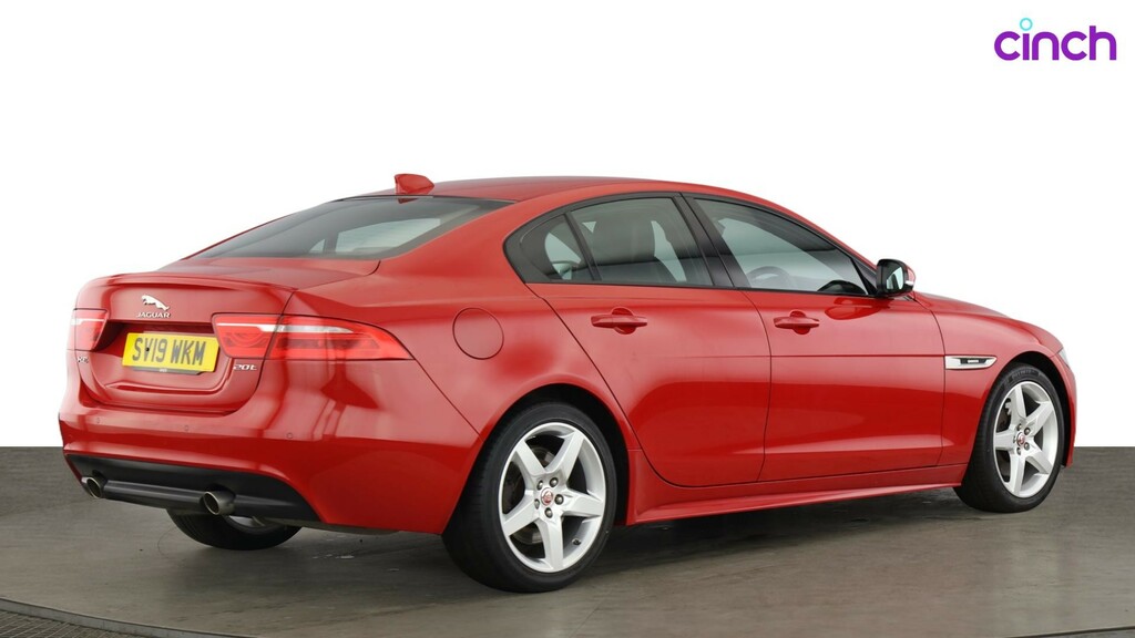 Jaguar XE 2.0 R-dynamic S  #3