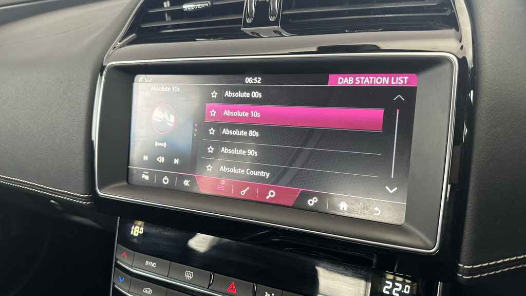 Jaguar XE 2.0 R-dynamic S  #21