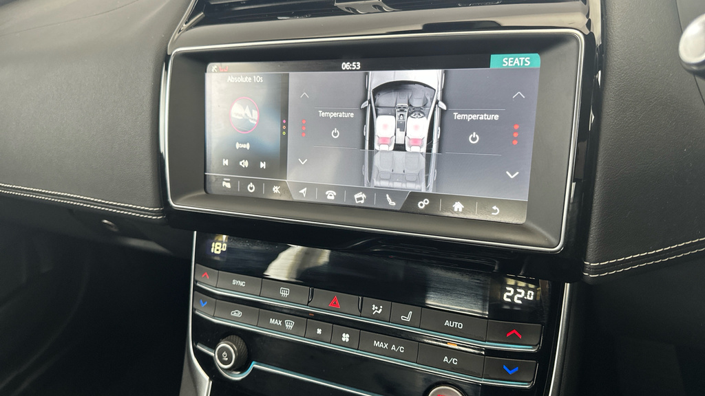 Jaguar XE 2.0 R-dynamic S  #23