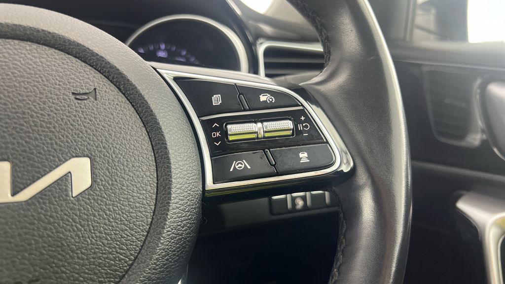 Kia Xceed 3 Black #17