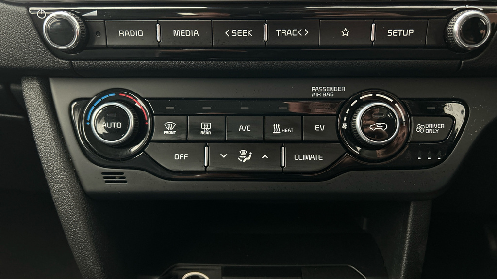 Kia e-Niro 4 Black #16