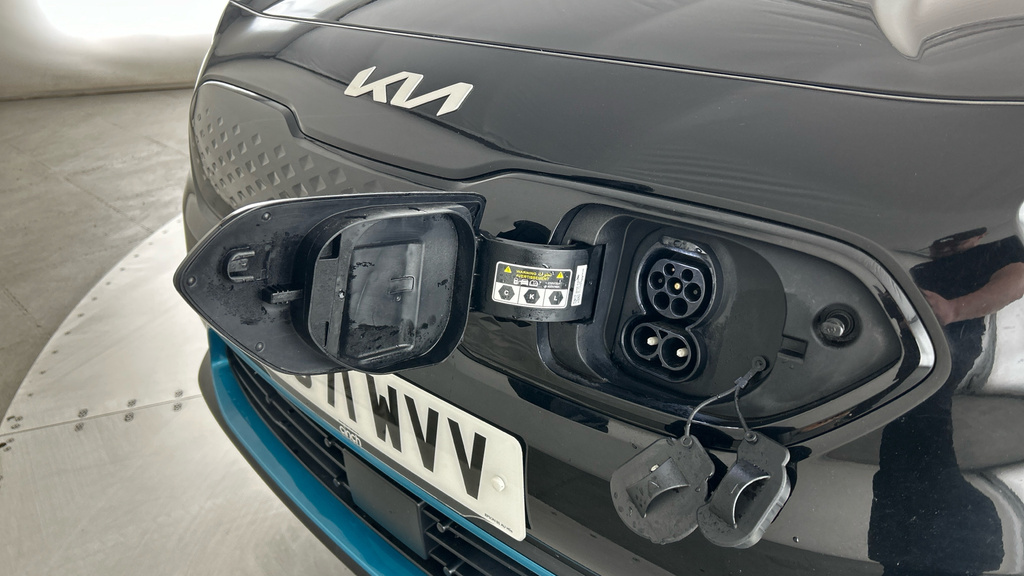 Kia e-Niro 4 Black #24