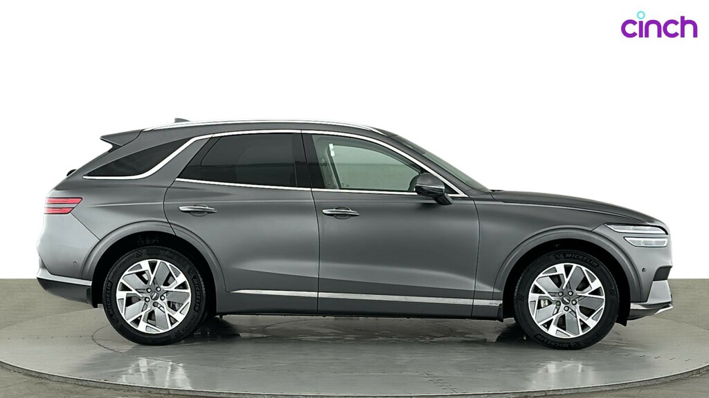 Genesis GV70 Sport White #2