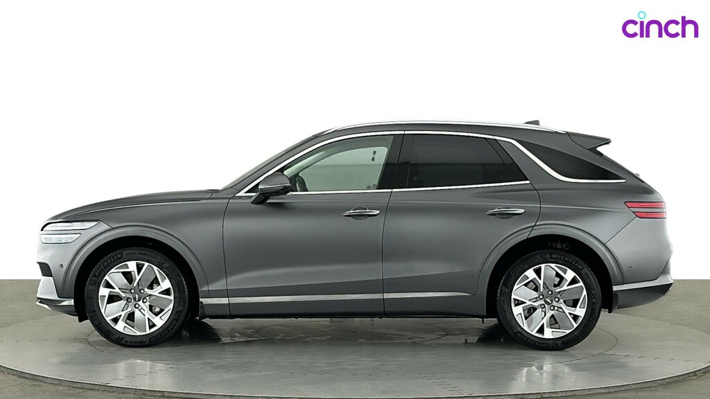 Genesis GV70 Sport White #8