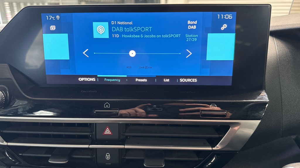 Citroen e-C4 Hatchback Red #25