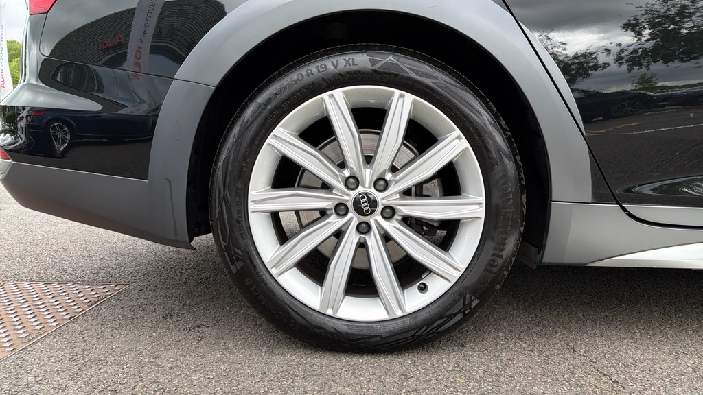 Audi A6 Allroad Sport Black #20