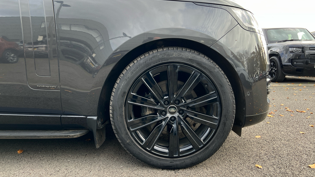 Land Rover Range Rover D350 First Edition Black #20
