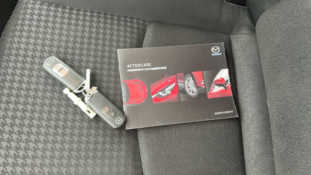 Mazda 2 Sport Nav Plus White #21