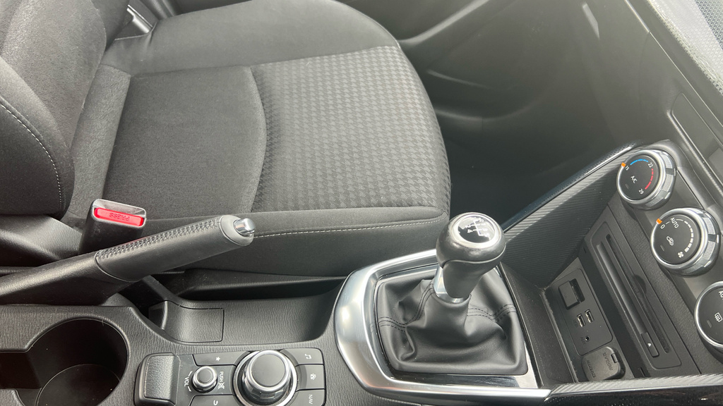 Mazda 2 Sport Nav Plus White #30