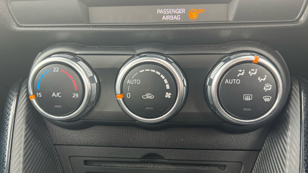 Mazda 2 Sport Nav Plus White #36