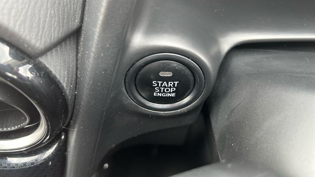 Mazda 2 Sport Nav Plus White #22