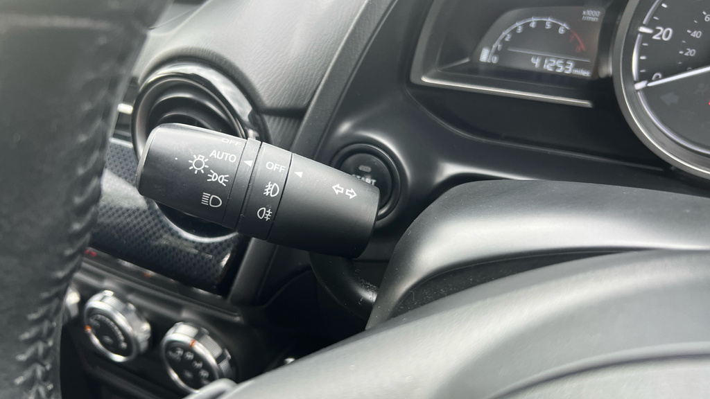 Mazda 2 Sport Nav Plus White #27