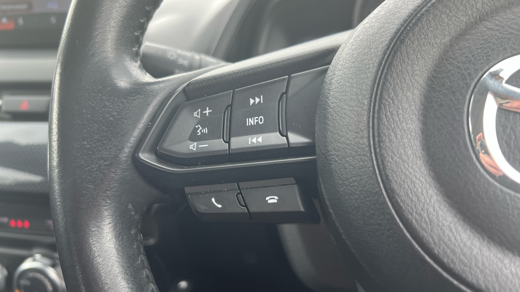 Mazda 2 Sport Nav Plus White #25