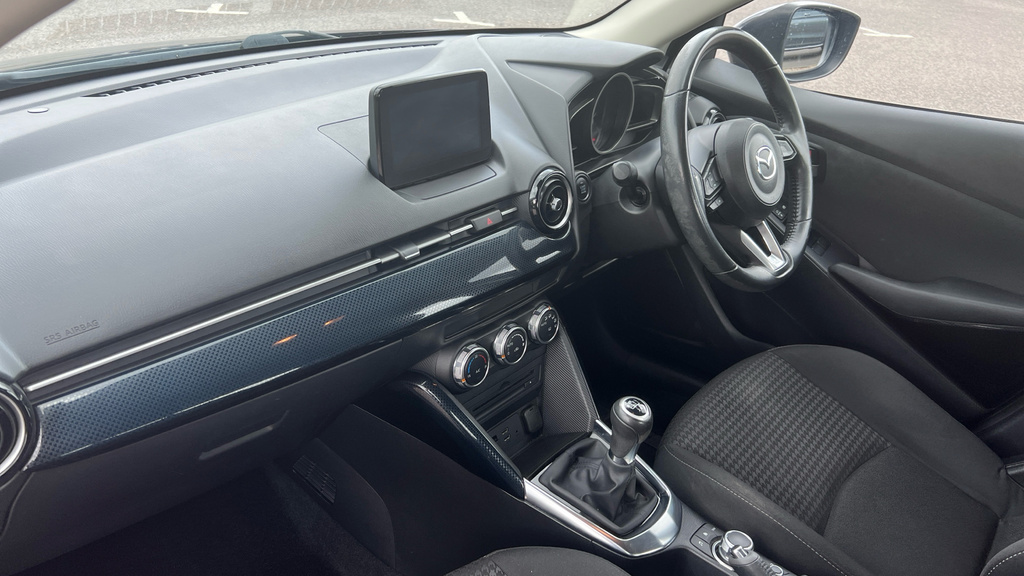 Mazda 2 Sport Nav Plus White #10