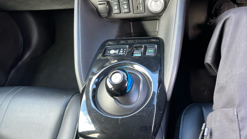 Nissan Leaf Leaf E Tekna White #31