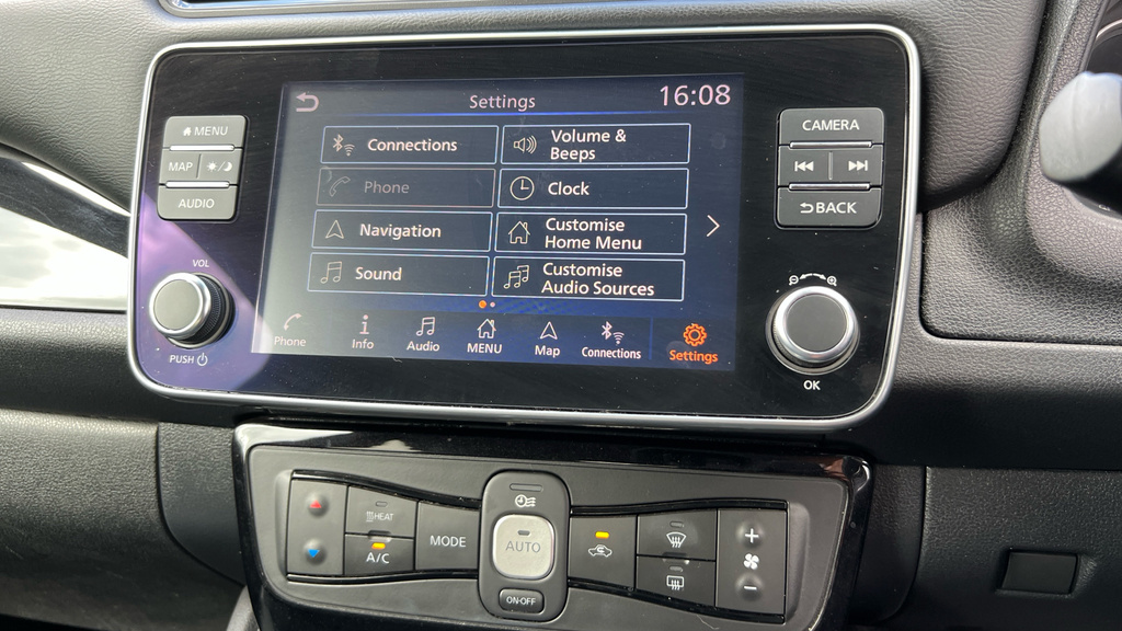 Nissan Leaf Leaf E Tekna White #37