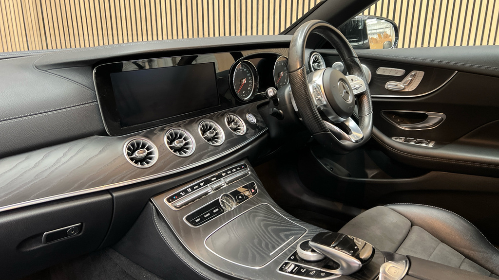 Mercedes-Benz E Class 3L Amg Line Grey #10