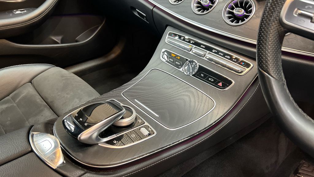 Mercedes-Benz E Class 3L Amg Line Grey #36