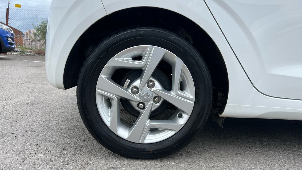 Hyundai I10 Se Connect White #26