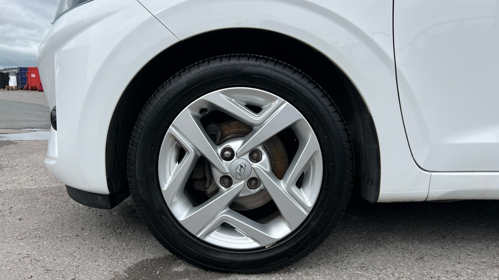 Hyundai I10 Se Connect White #24