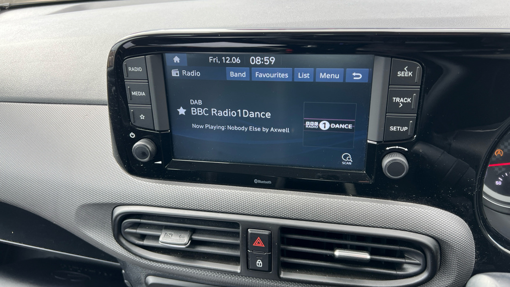 Hyundai I10 Se Connect White #15