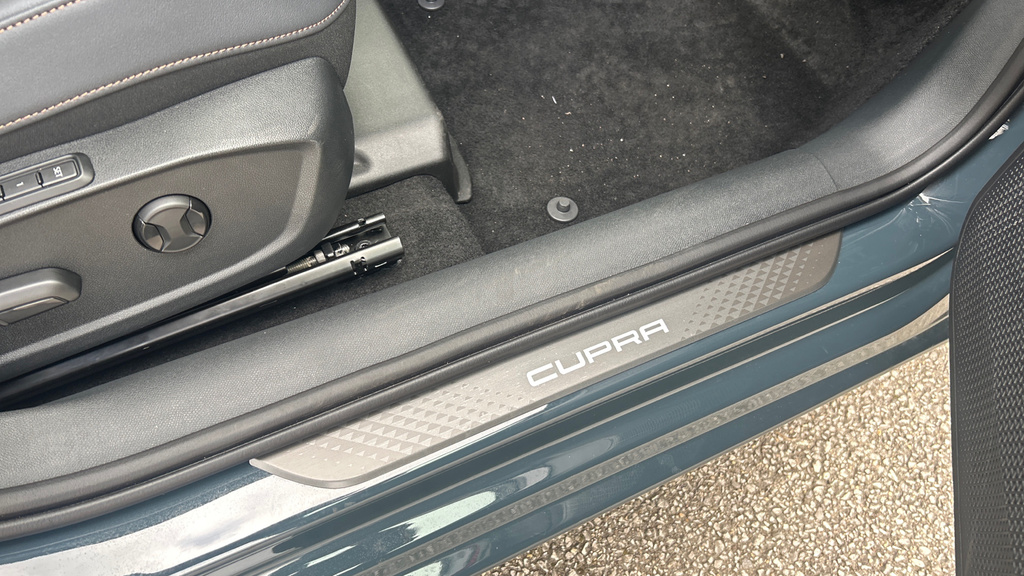 Cupra Leon Cupra Leon Hatchback 1.5 Etsi 150 V2 Dsg Grey #42