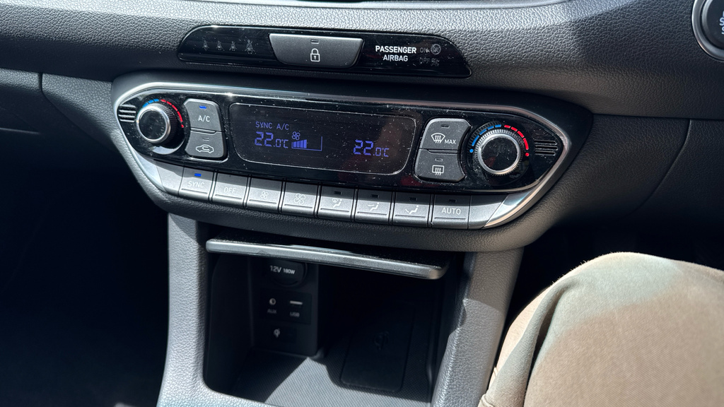 Hyundai I30 Hatchback Blue #29