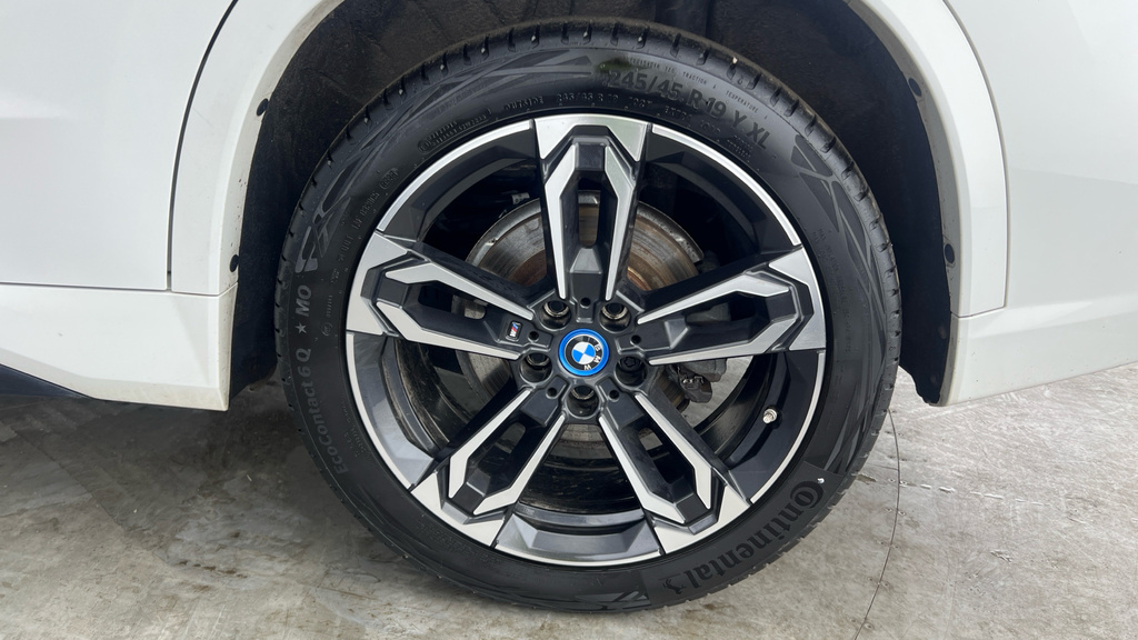 BMW iX1 30 Xline White #26
