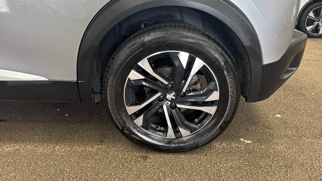 Peugeot e-2008 Active Premium Black #20