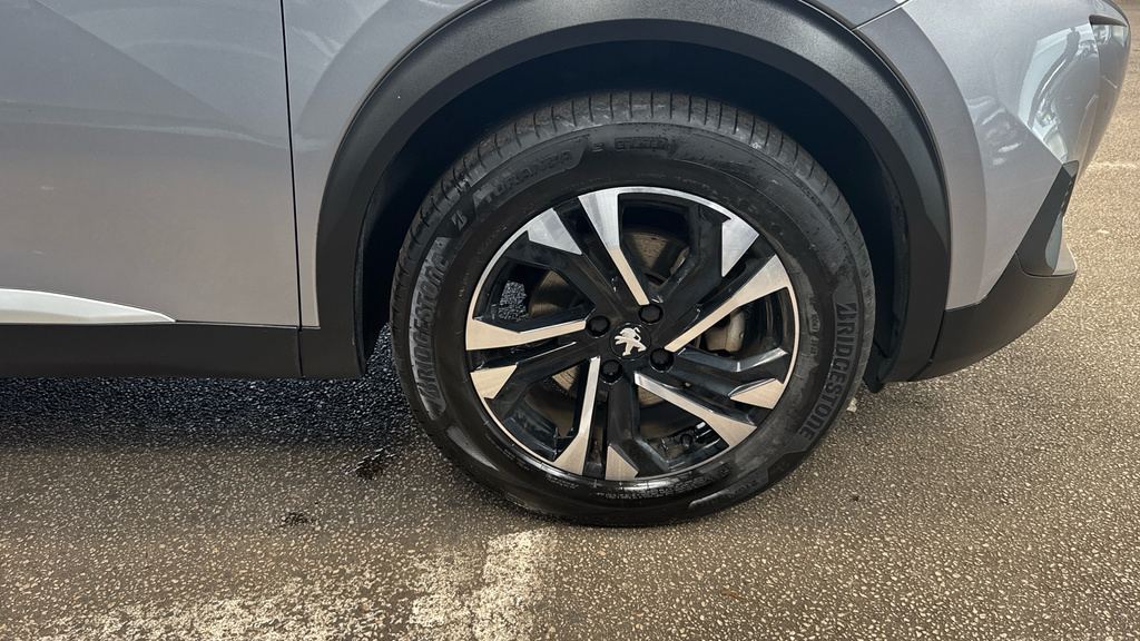 Peugeot e-2008 Active Premium Black #22