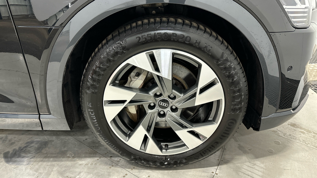 Audi E-tron E-tron Black Edition 50 Quattro Grey #35