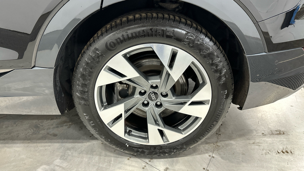 Audi E-tron E-tron Black Edition 50 Quattro Grey #33