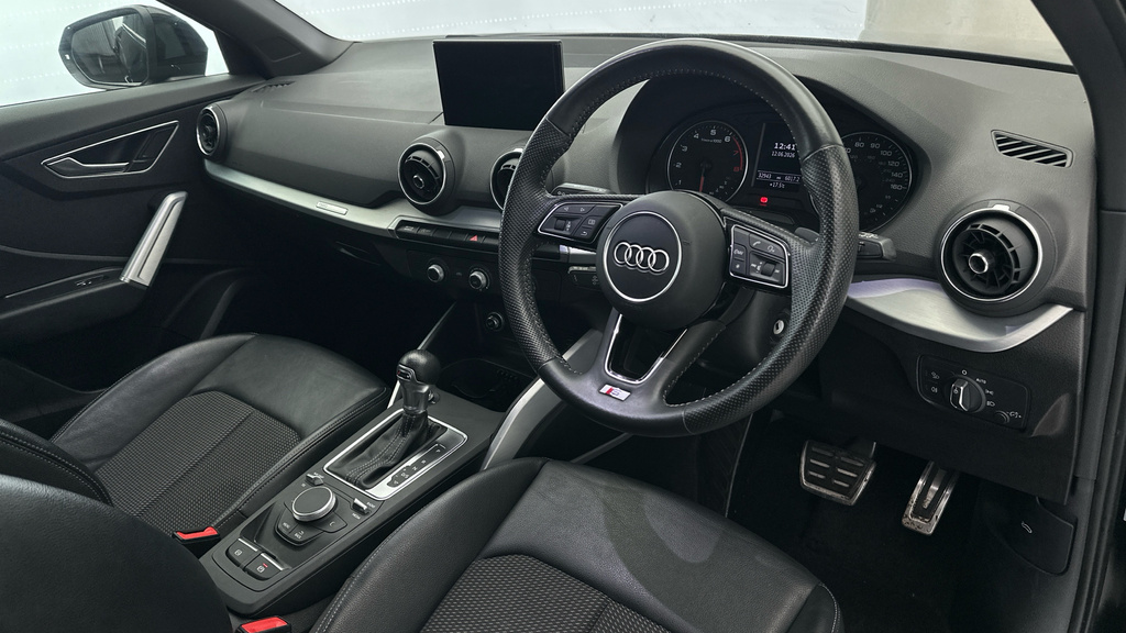 Audi Q2 Tfsi S Line Grey #10