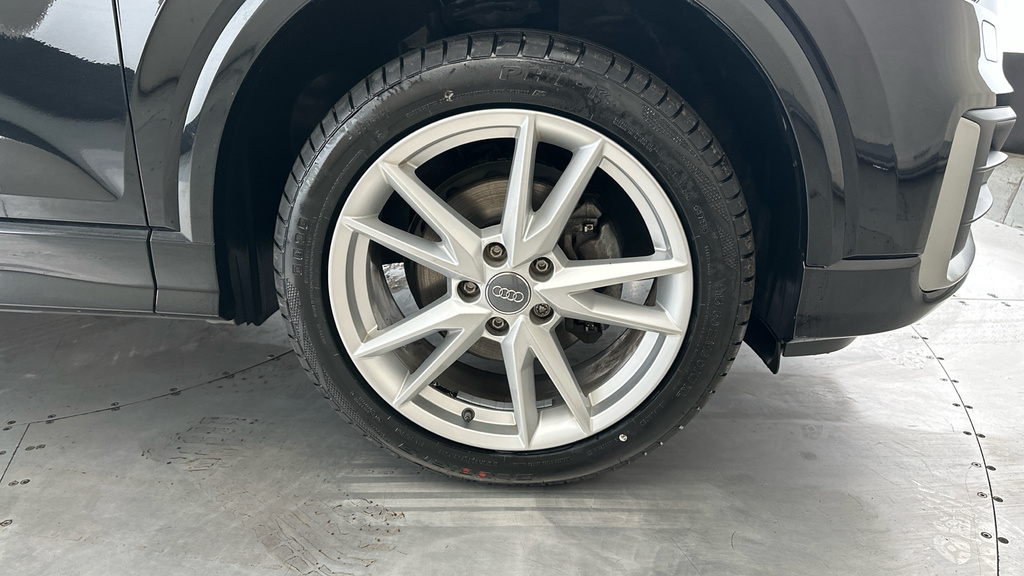 Audi Q2 Tfsi S Line Grey #24