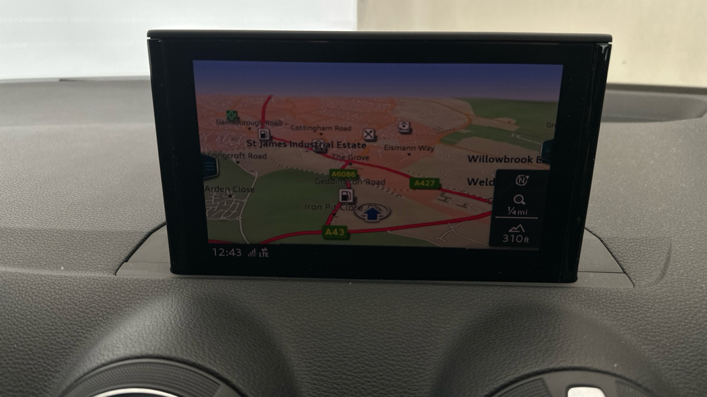 Audi Q2 Tfsi S Line Grey #14