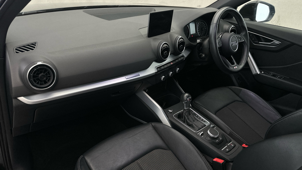 Audi Q2 Tfsi S Line Grey #11