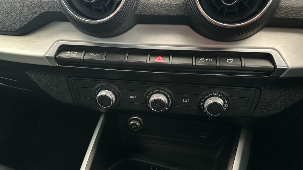 Audi Q2 Tfsi S Line Grey #15