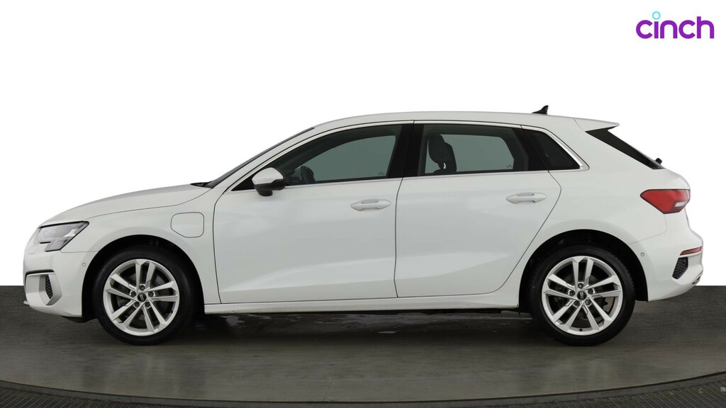 Audi A3 35 Tfsi Edition 1 Red #6
